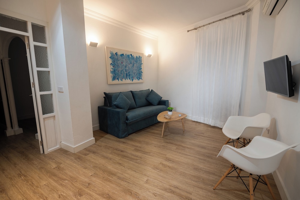 Suite, 1 cama queen con sofá cama, para no fumadores.