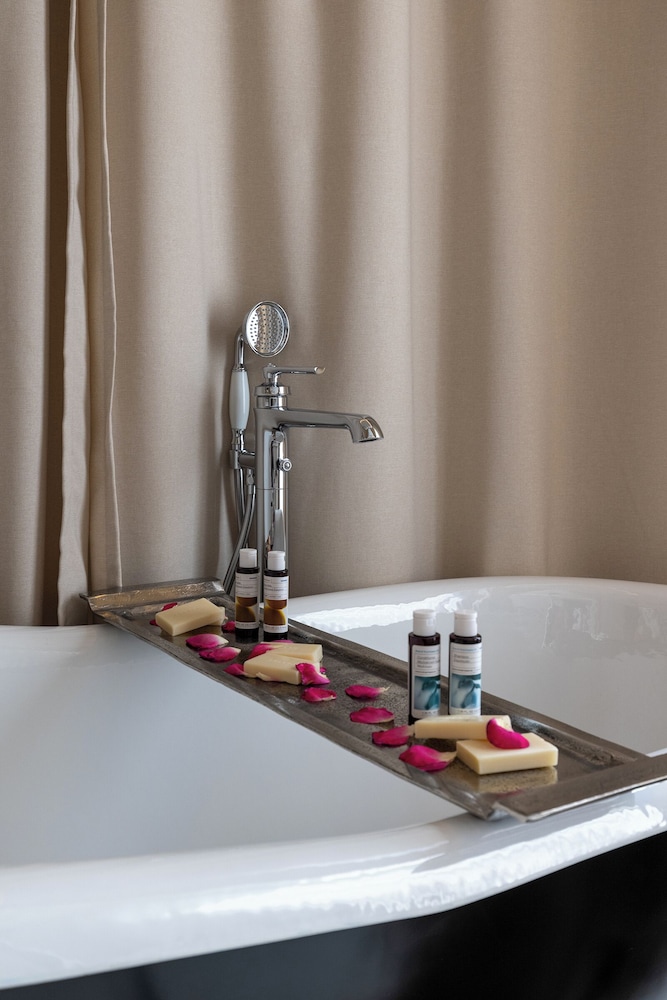 Signature Aegean Room with Sea View - Photo 14