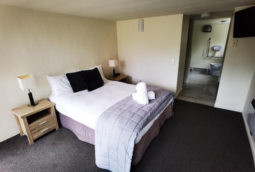 Double or Twin Room, 1 Double Bed, Mobility Accessible photo 1