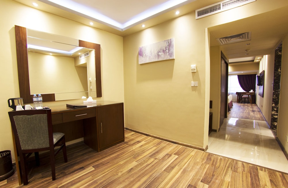 Premium Suite, 2 Bedrooms thumbnail 6