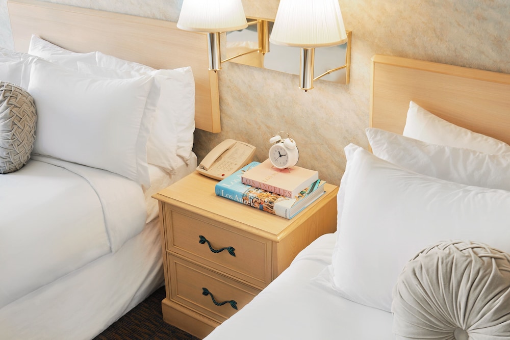 Exclusive Room, 2 Queen Beds - Photo 1
