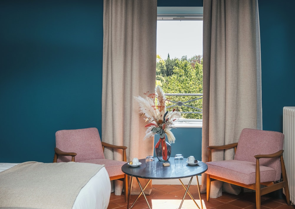 Standard Double or Twin Room photo 3