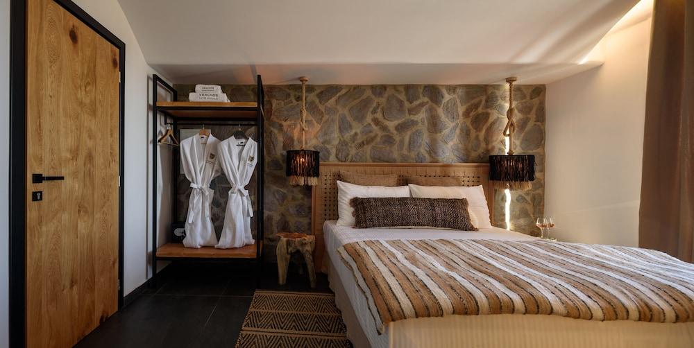 Superior Double Room, Hot Tub - Photo 14