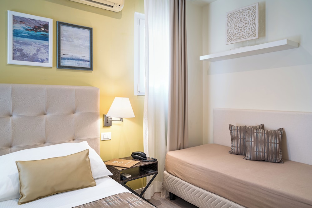 Comfort Family Camere Comunicanti Vista Mare Laterale thumbnail 5