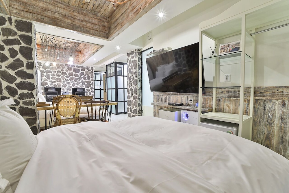 Premium Suite Twin Room photo 3