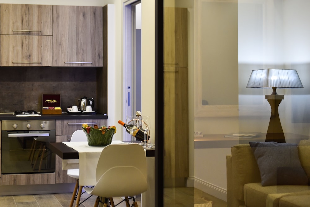 Junior Studio Suite, Kitchenette photo 2