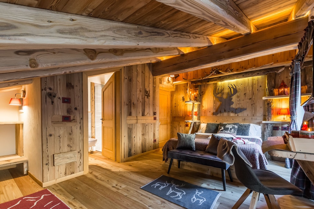 Double Room - Photo 11