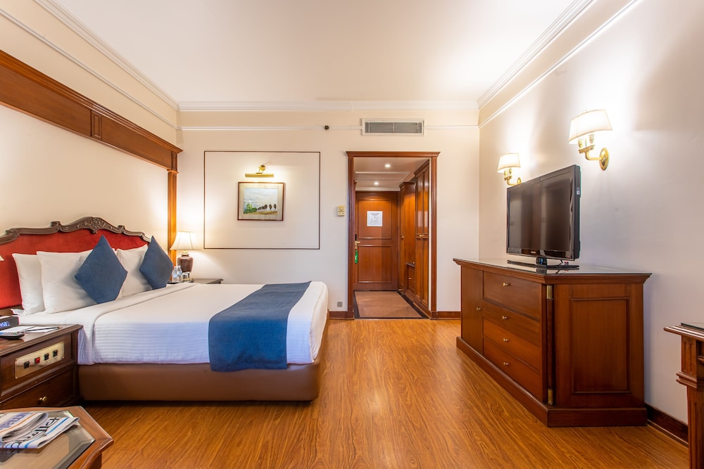 Deluxe Double Room, 1 King Bed - Photo 1