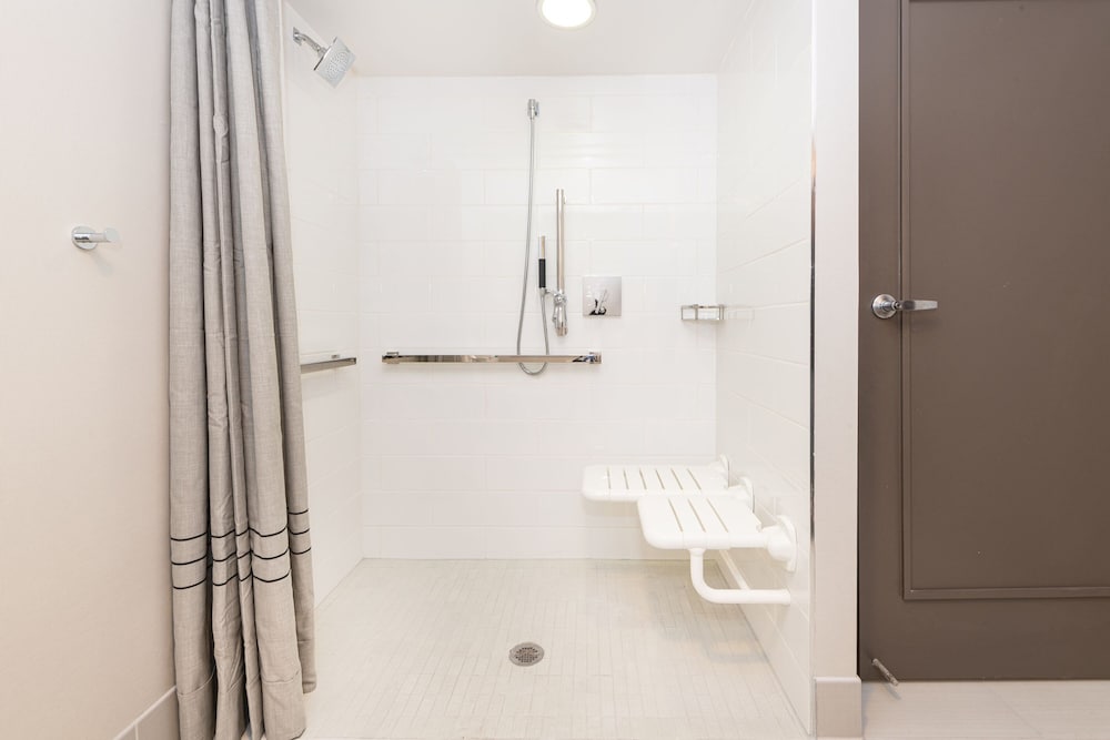 Executive Studio Suite, 1 Bedroom - Photo 13