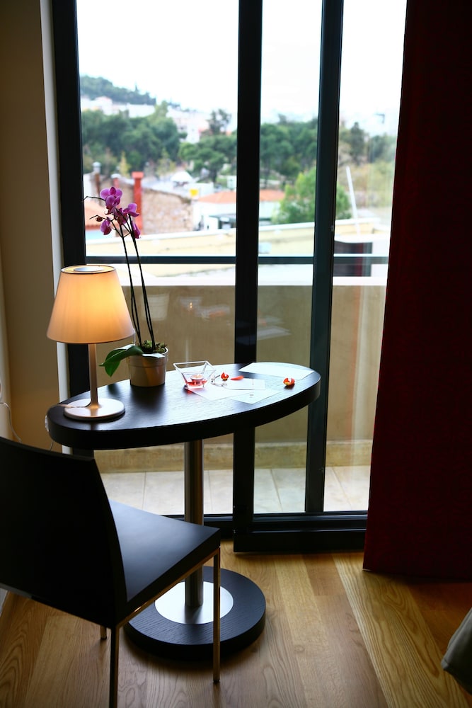 Classic Room (Thisio View)