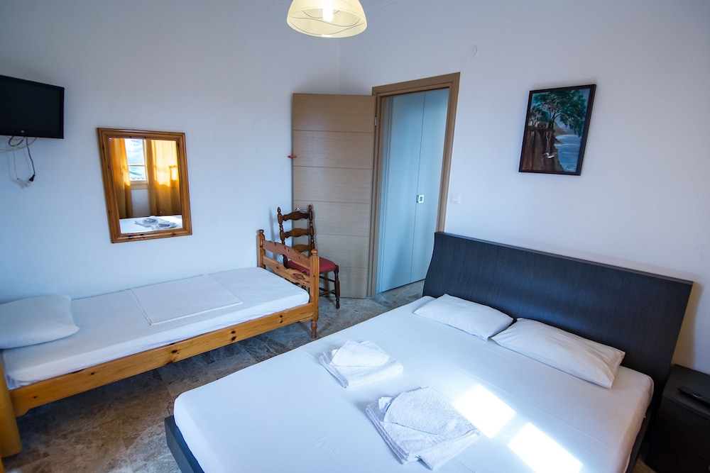 Studio, Ground Floor