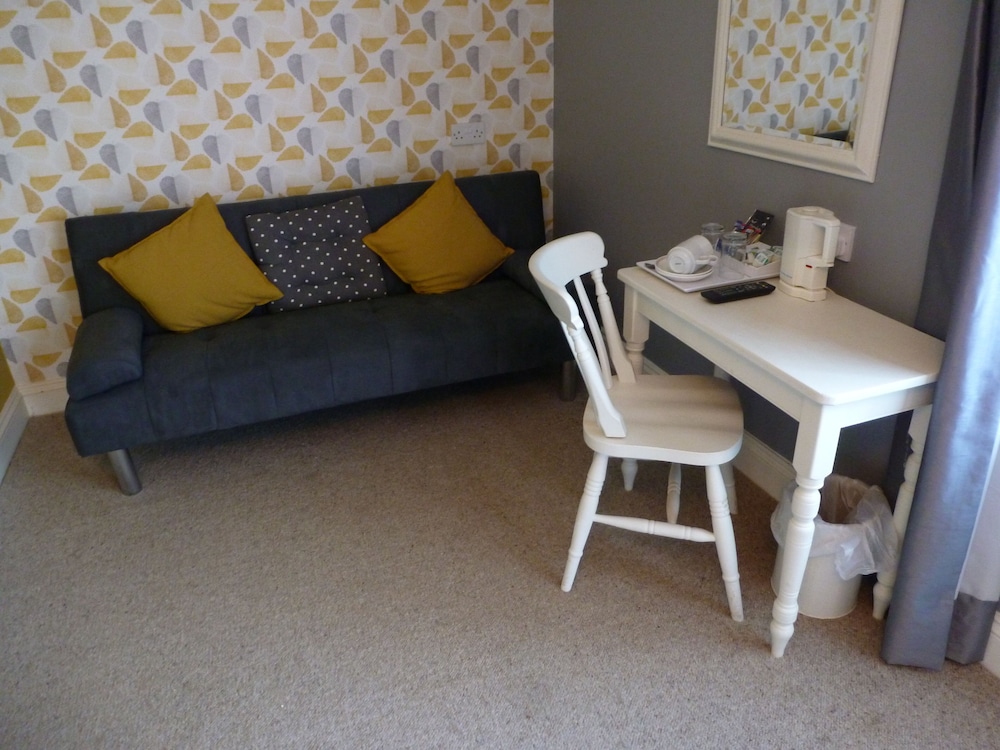 Double Room, Accessible (Disabled Access Room 8) photo 3
