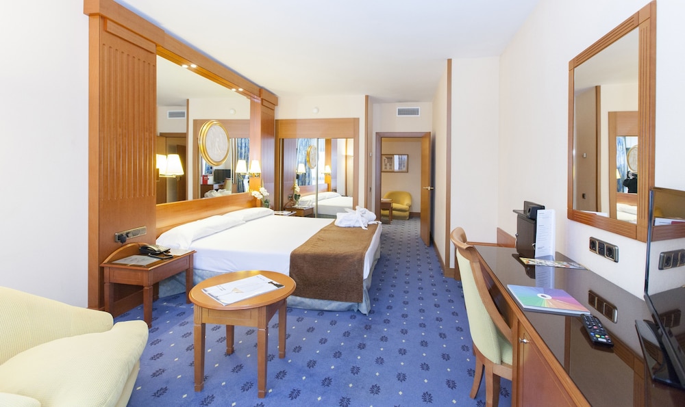 Double Room - Photo 9
