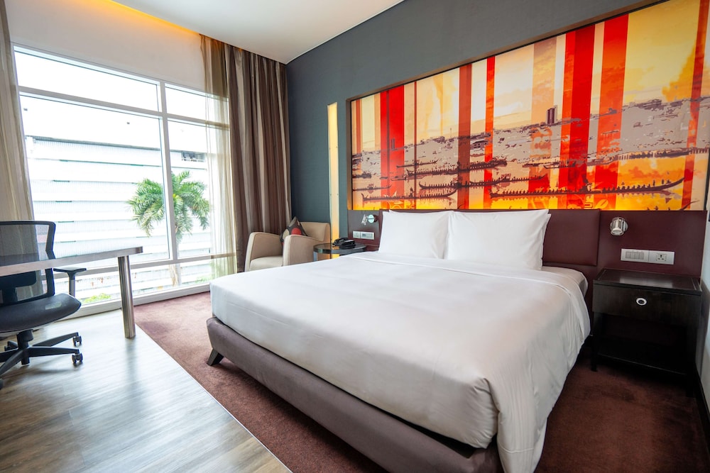 Deluxe Room, City View photo 1