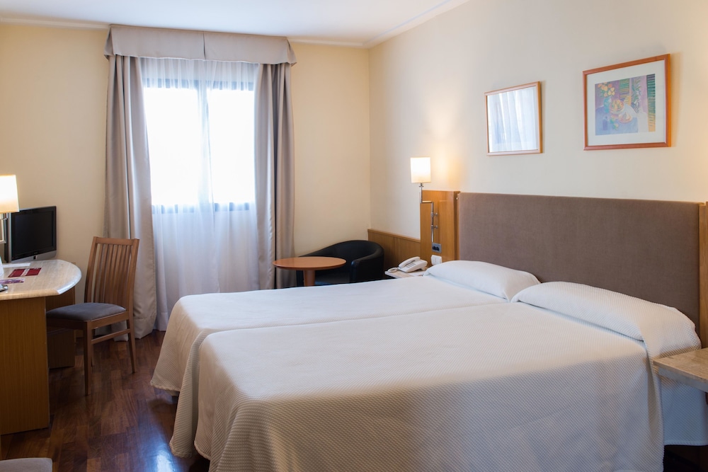 Superior Twin Room (Alhambra) - Photo 5
