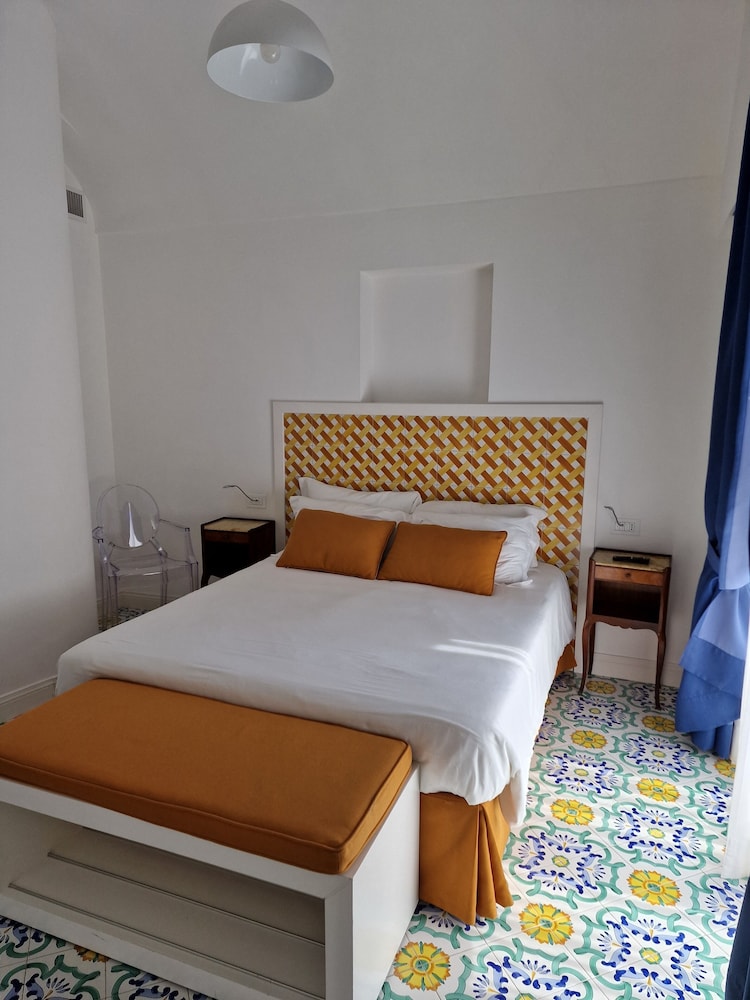 Suite, 2 Bedrooms, Terrace photo 1