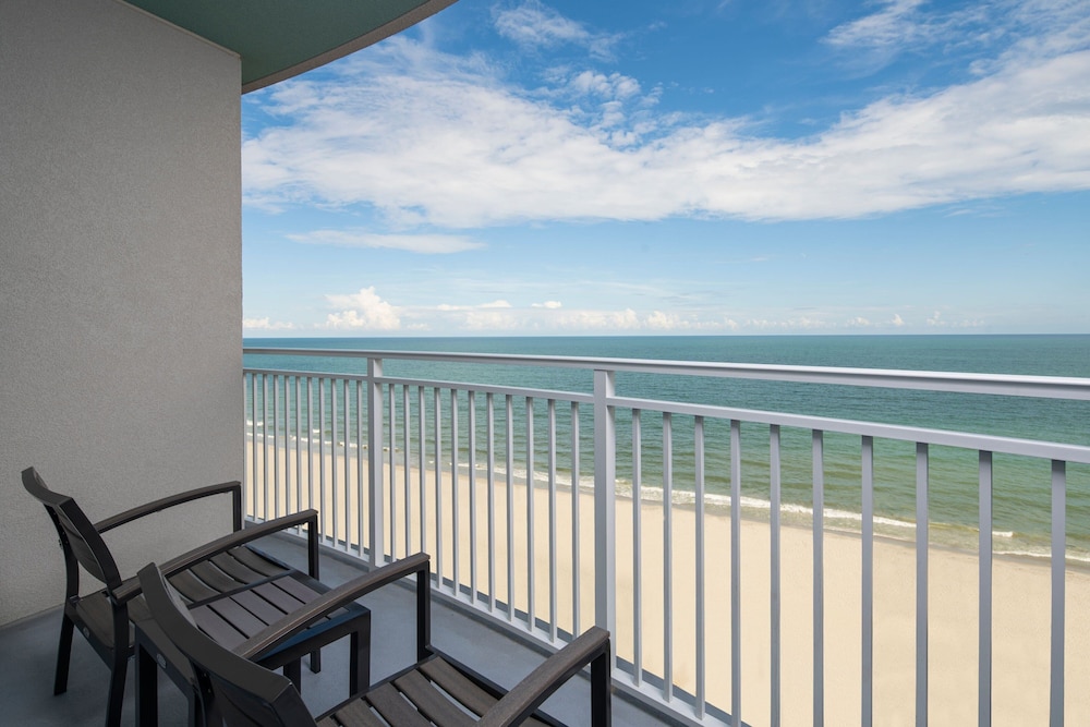 Suite, Multiple Beds, Balcony, Oceanfront (Hearing Accessible)