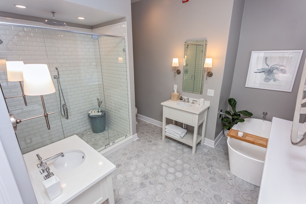 Magnolia Suite photo 2