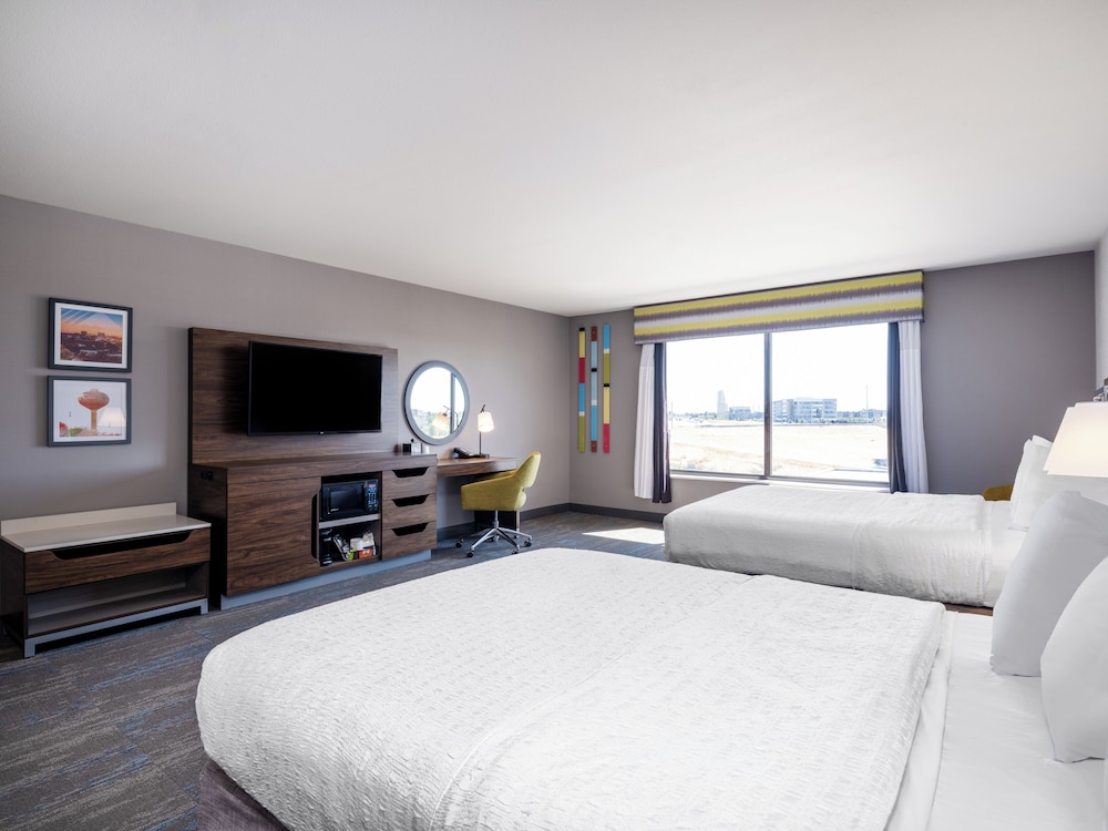 Room, 2 Queen Beds, Accessible, Non Smoking - Photo 4