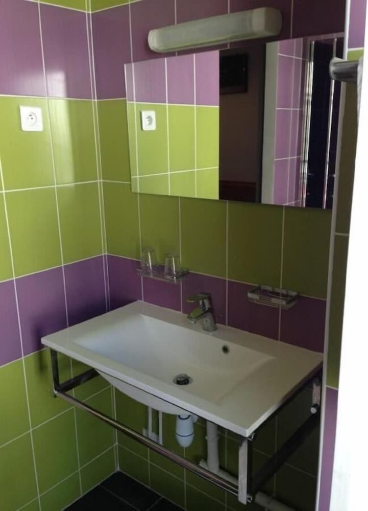 Classic Quadruple Room photo 2