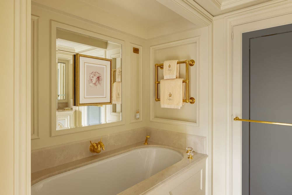 Executive Junior Suite photo 2