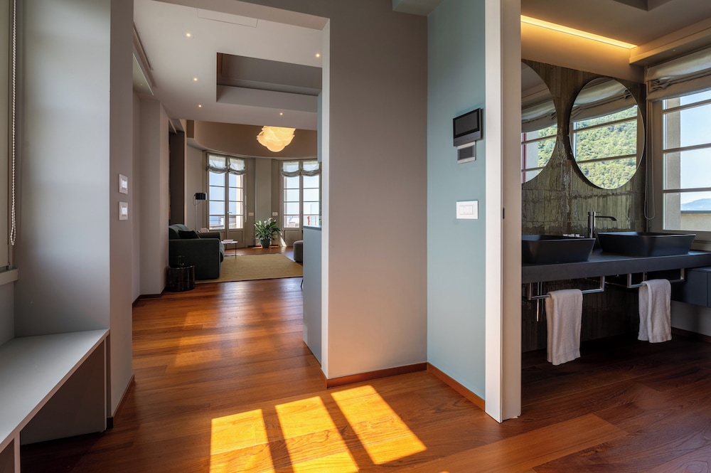 Suite Presidenziale con terrazzo e Jacuzzi, vista Portofino - Photo 10