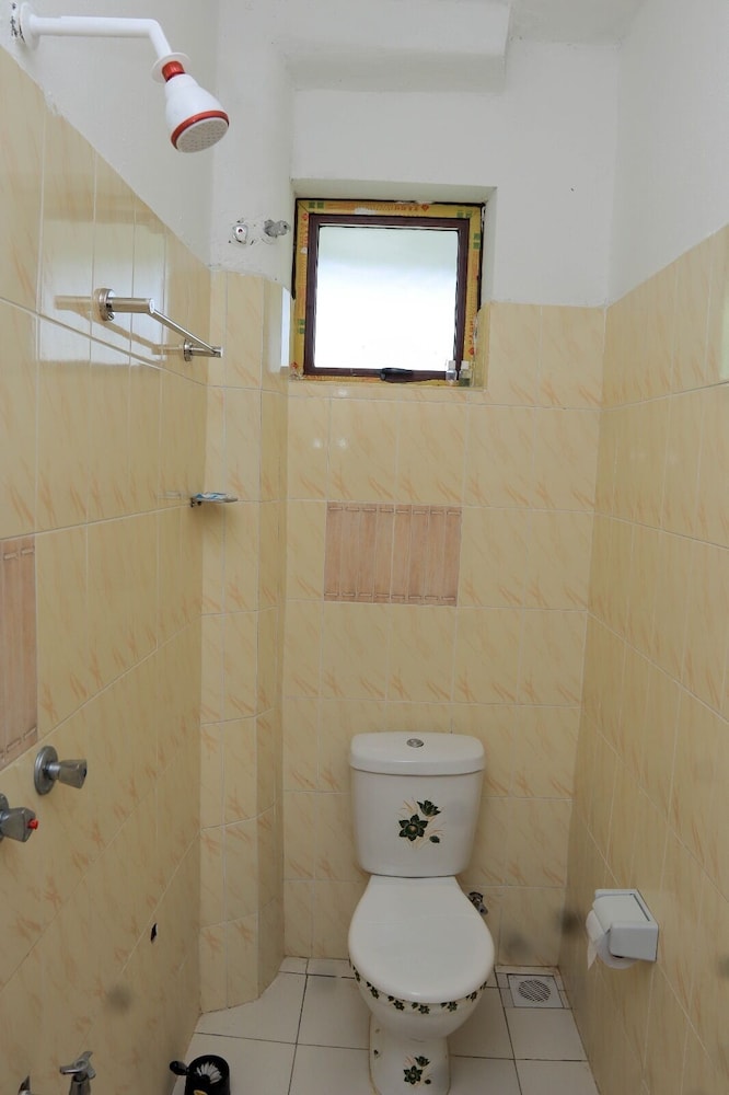 Double Room - Photo 7
