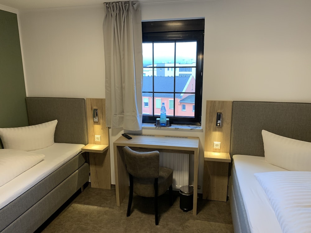 Standard Double Room - Photo 4