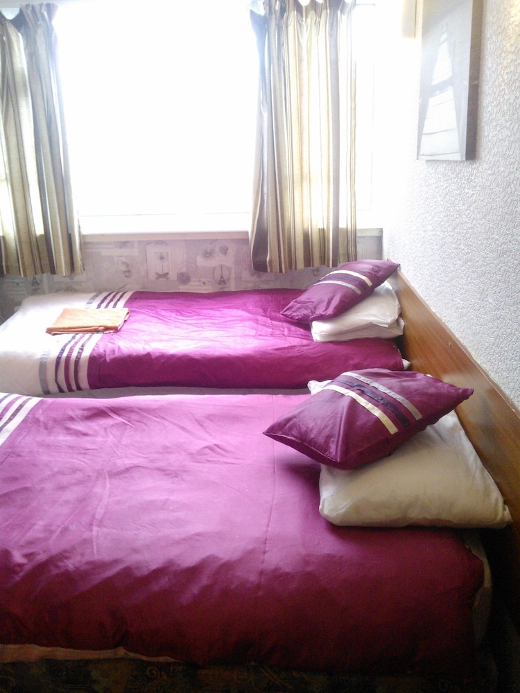 Twin Room, 2 Twin Beds, Ensuite