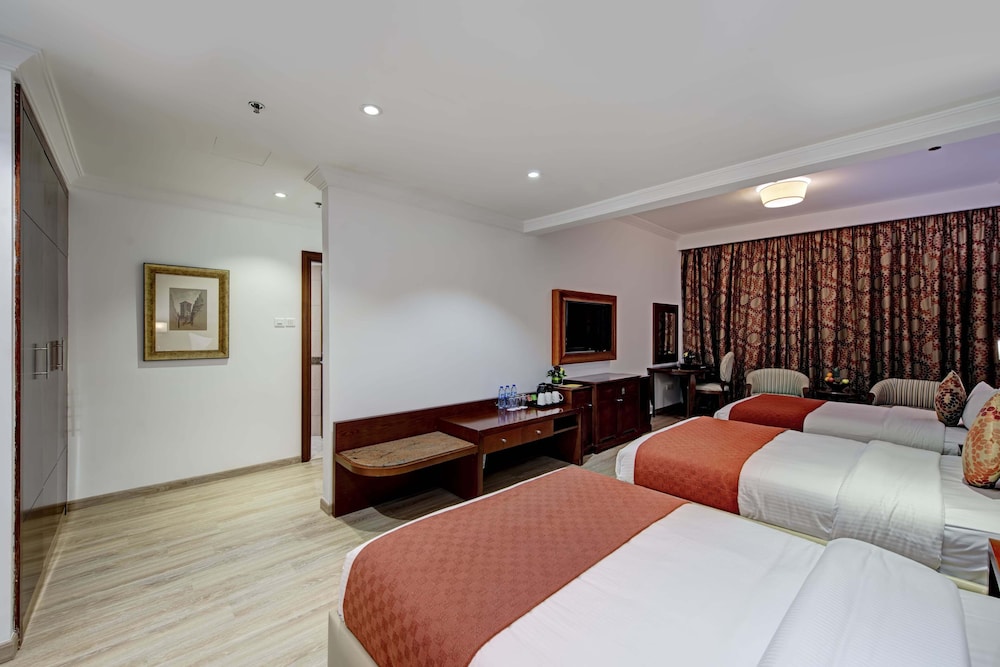 Deluxe Triple Room (Twin) - Photo 2