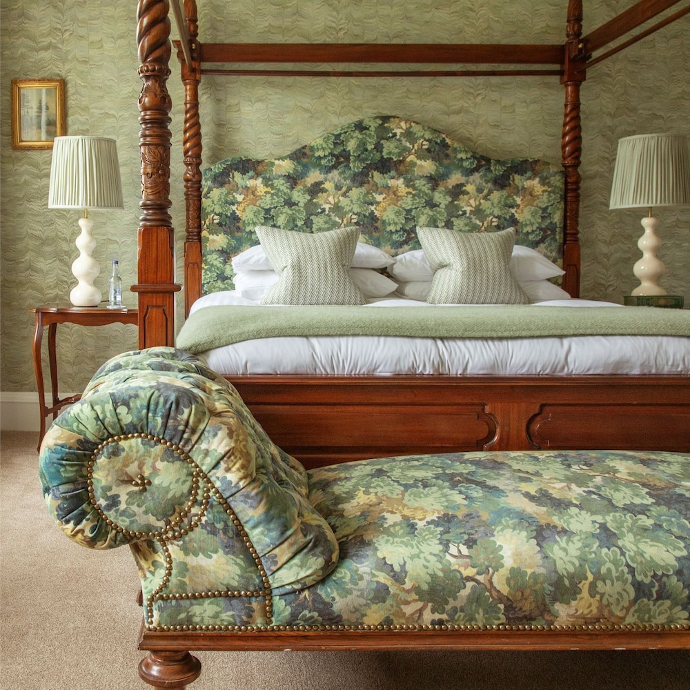 Loch View Junior Family Suite photo 2