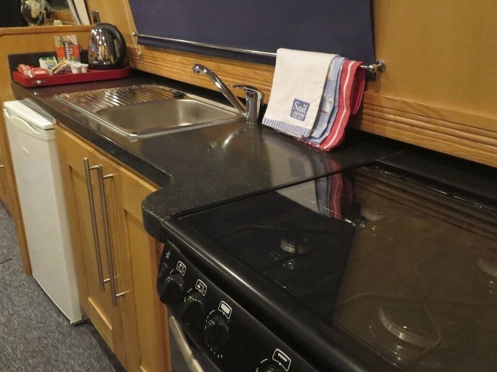 Room, Private Bathroom (Millie Grace Houseboat) - Photo 5