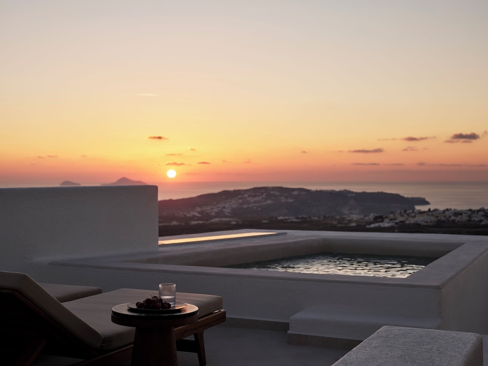 Junior Suite Heated Plunge Pool, Sea View