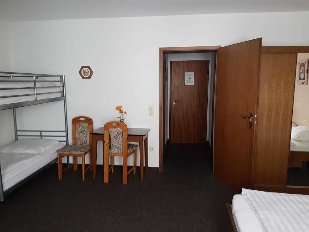 Family Quadruple Room photo 1