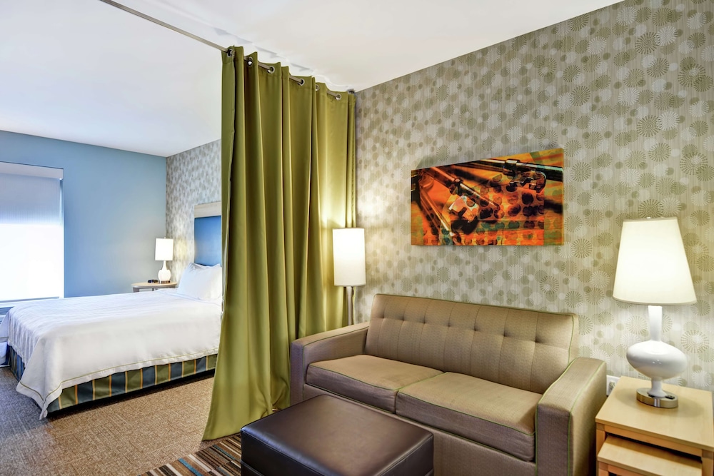 Studio Suite, 1 King Bed, Non Smoking