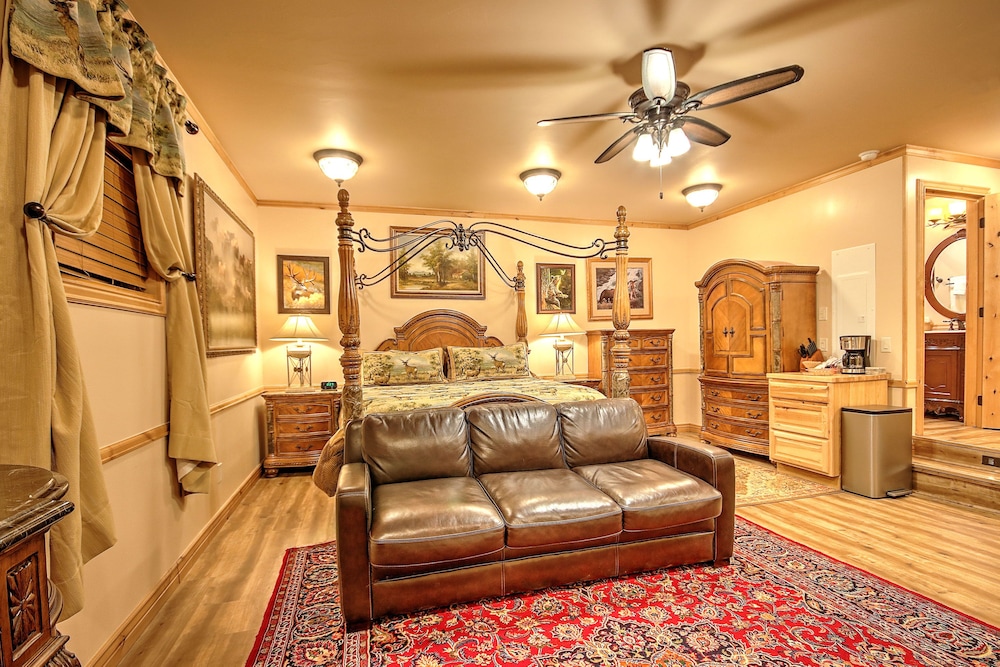 Premium Studio Suite, 1 King Bed With Sofa Bed, River View photo 2