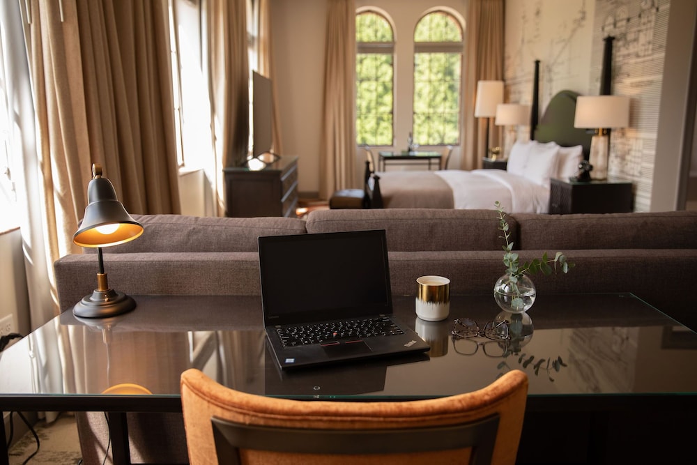 Suite (Daniels) - Photo 2