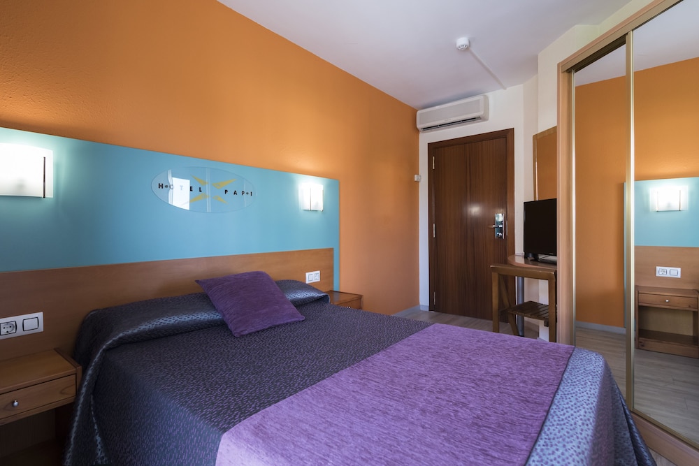 Standard Room (1 Adult and 1 Child)