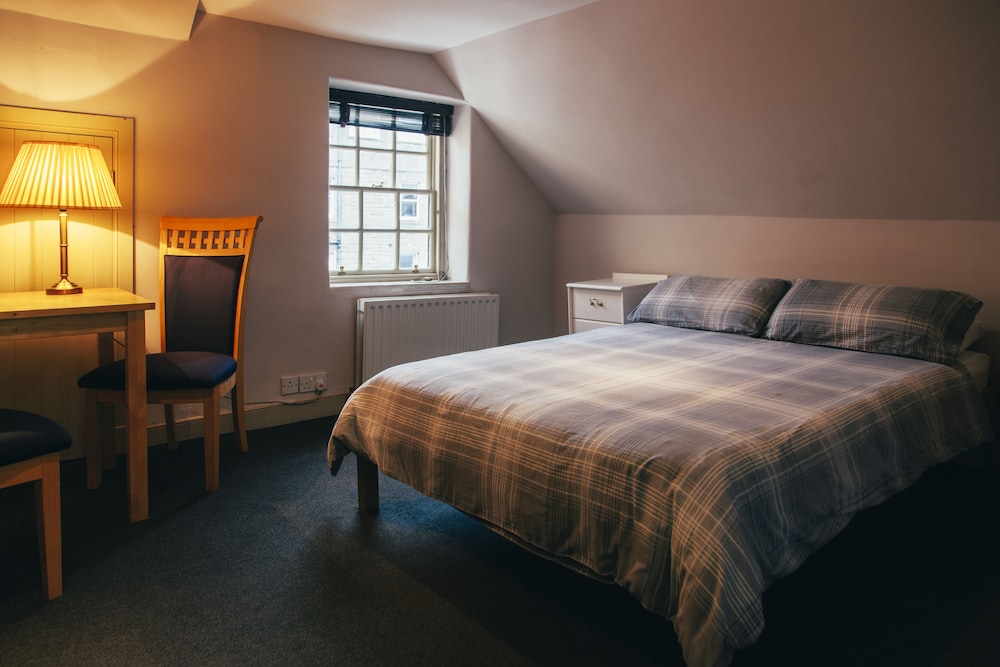 Basic Double Room
