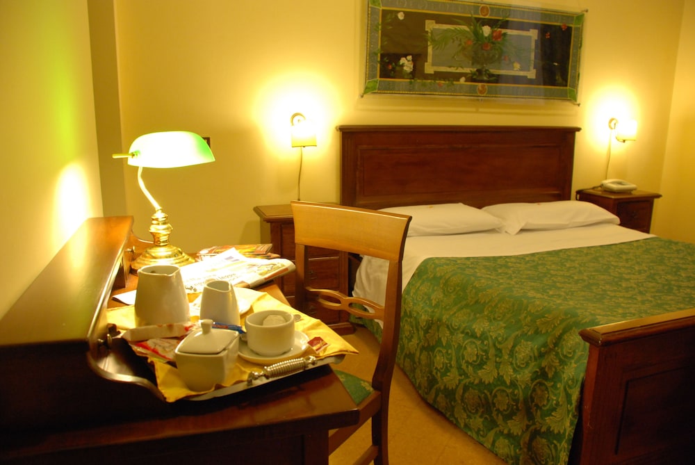 Economy Double or Twin Room - Photo 2