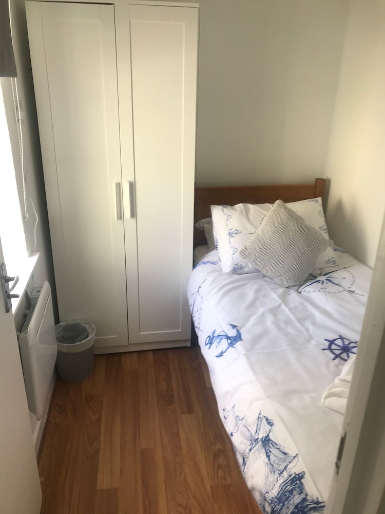 Budget Cottage photo 3