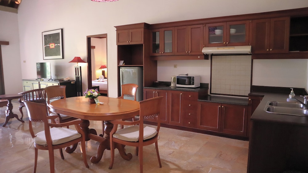 Villa Two Bedroom with Private Pool - Photo 5