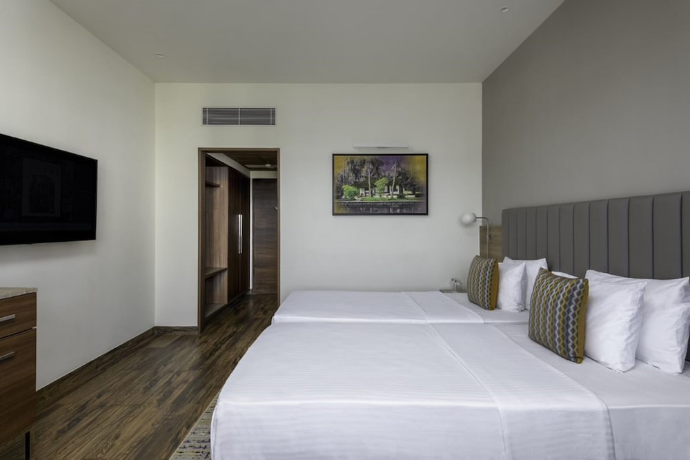 Deluxe Room, 1 Twin Bed - Photo 3