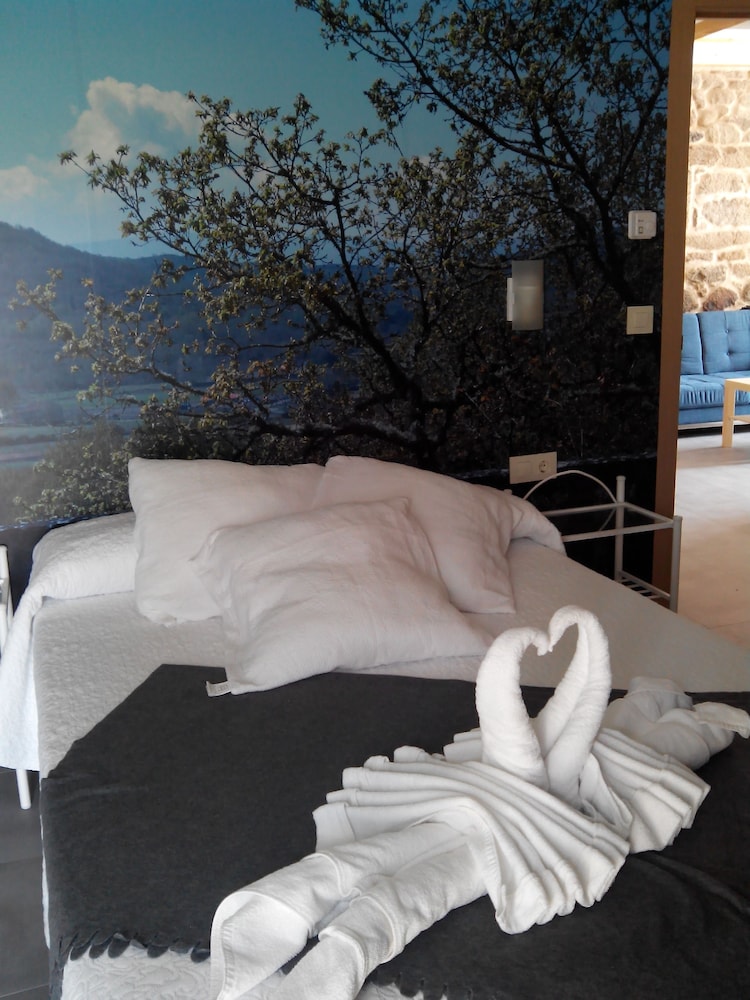Exclusive House, Multiple Beds, Accessible, Ensuite photo 2