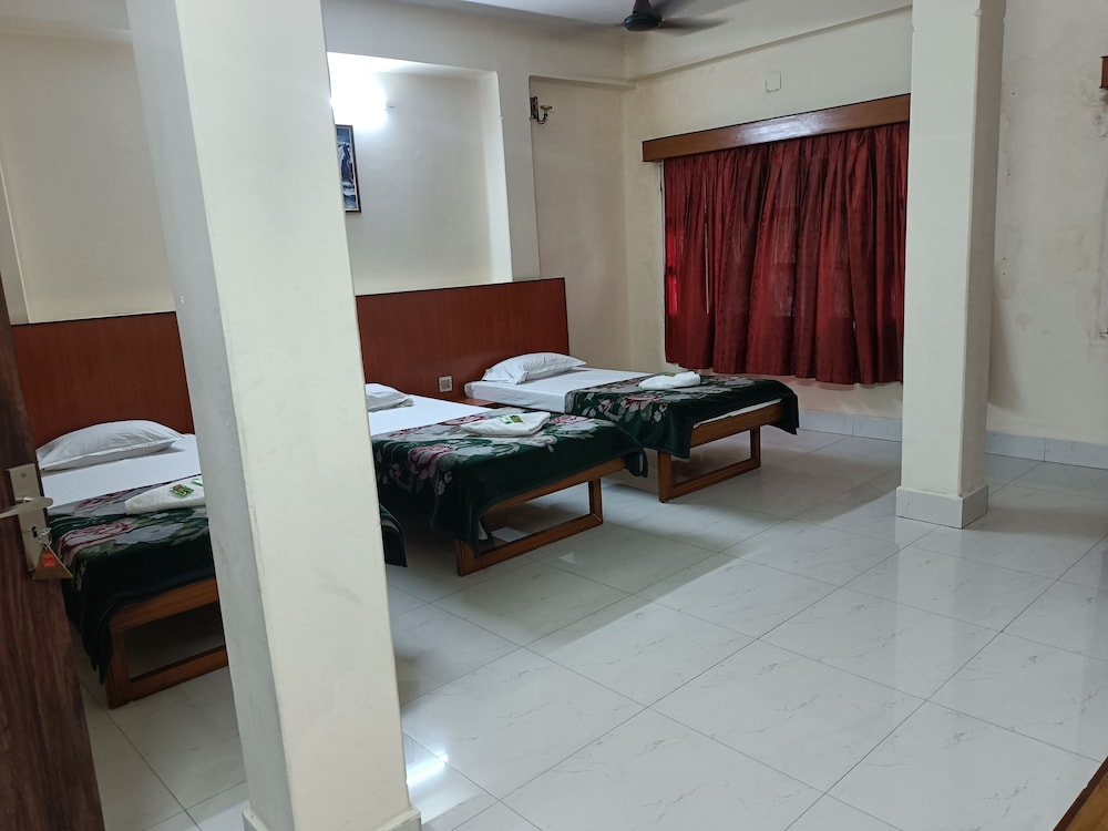 Standard Triple Room photo 3