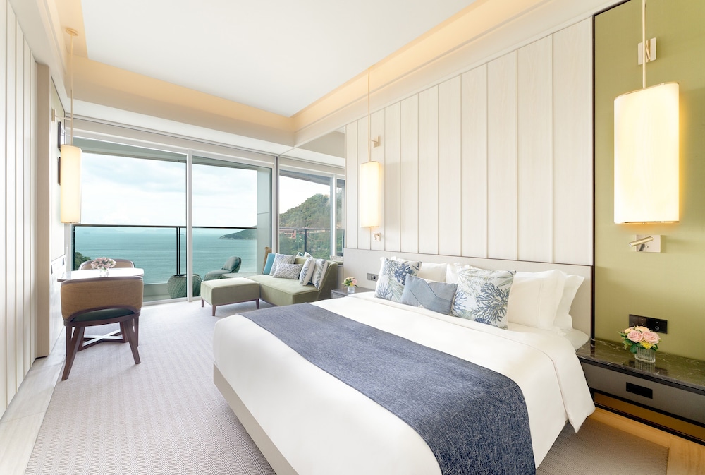 Balcony Oceanfront Room