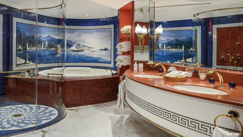 Duplex Panoramic Suite, Butler, Hermès Amenities, Spa & Beach Club Access (225sqm) photo 3