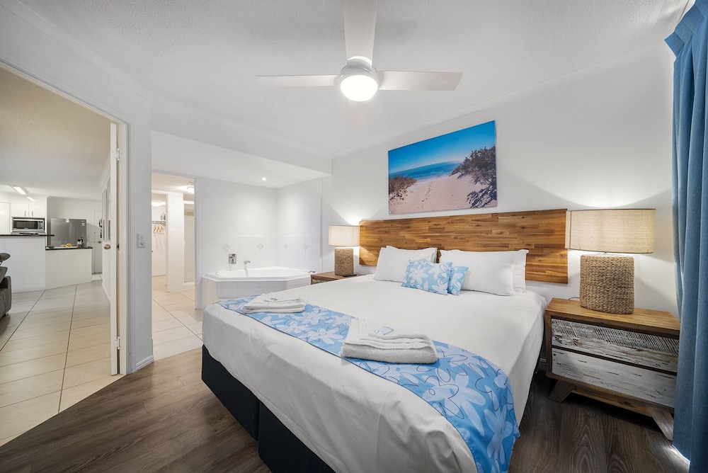 2 Bedroom Partial Ocean View - Photo 2