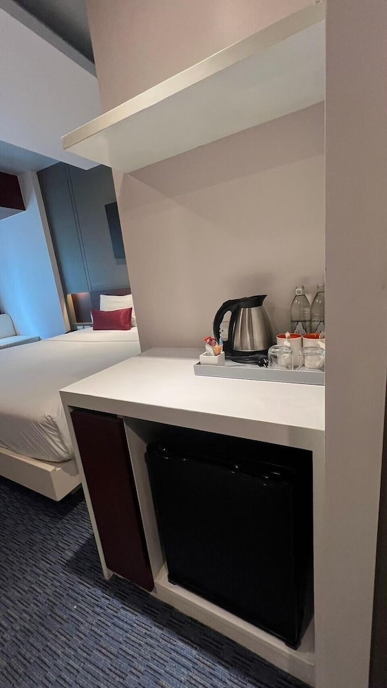Premier Deluxe Room - Photo 10