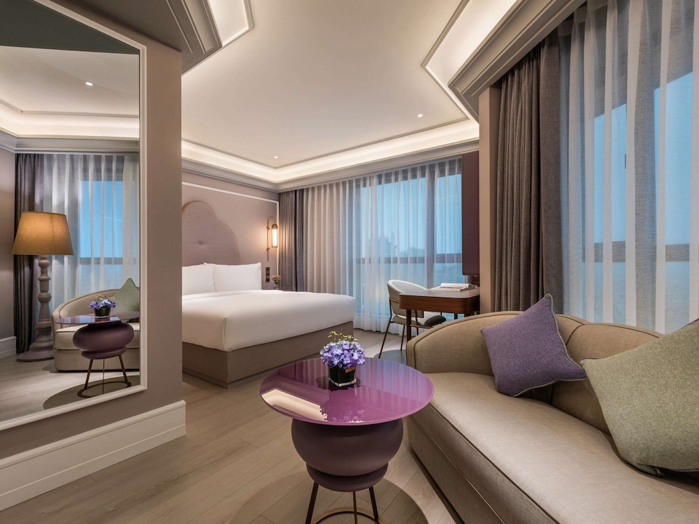 Superior Room, 1 King Bed